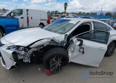 2024 Lexus Es 300H z USA, uszkodzony, nr VIN 58ADA1C14RU053612